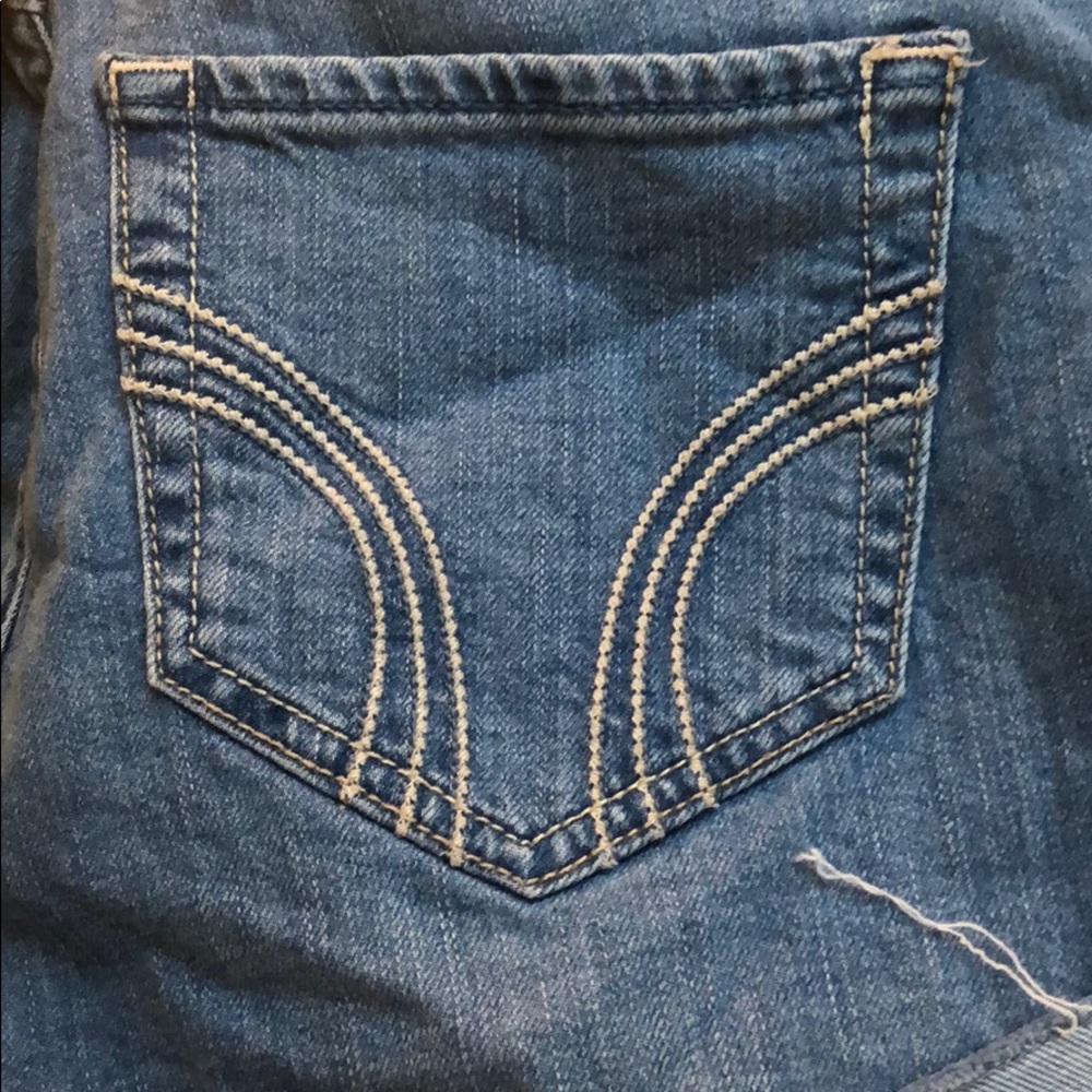 π΄ Hollister High waisted Jean Shorts - Picture 4 of 6
